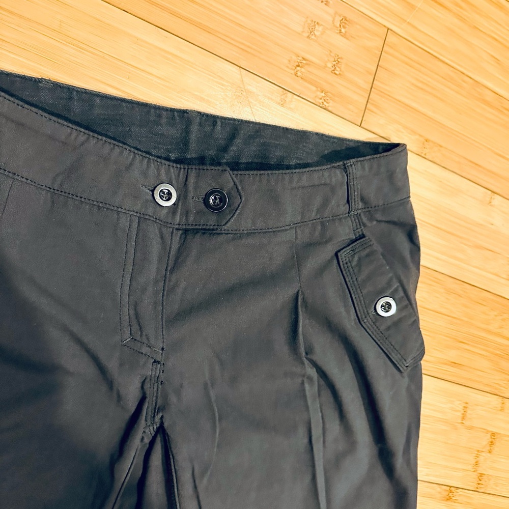 Lululemon size 8 bike commuter pants - Picture 7 of 7
